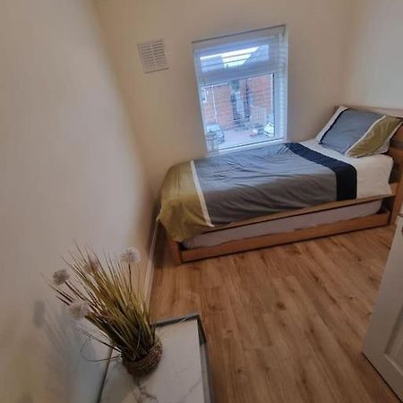 Somers Lodge Leicester Buitenkant foto