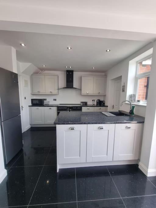Somers Lodge Leicester Buitenkant foto