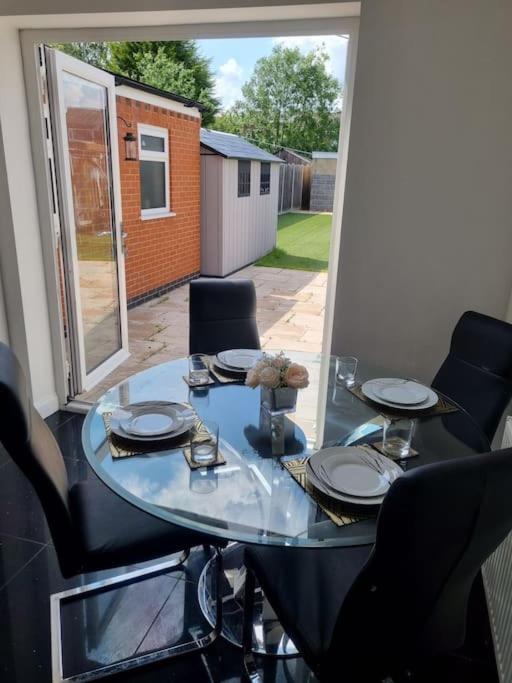 Somers Lodge Leicester Buitenkant foto